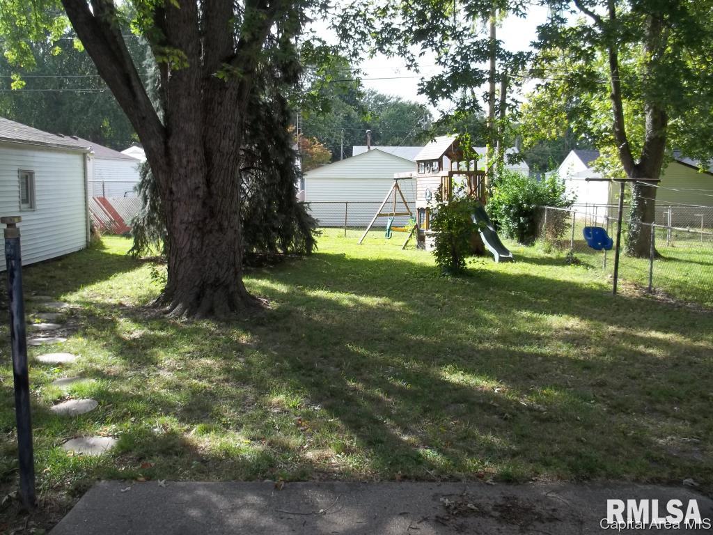 1017 Bruns Lane Springfield, IL 62702 - Photo 19 of 20 Gallery Image 19