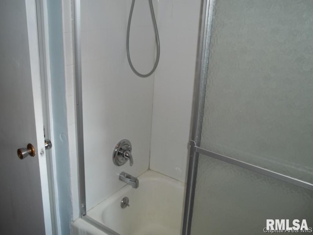 1017 Bruns Lane Springfield, IL 62702 - Photo 9 of 20 Gallery Image 9