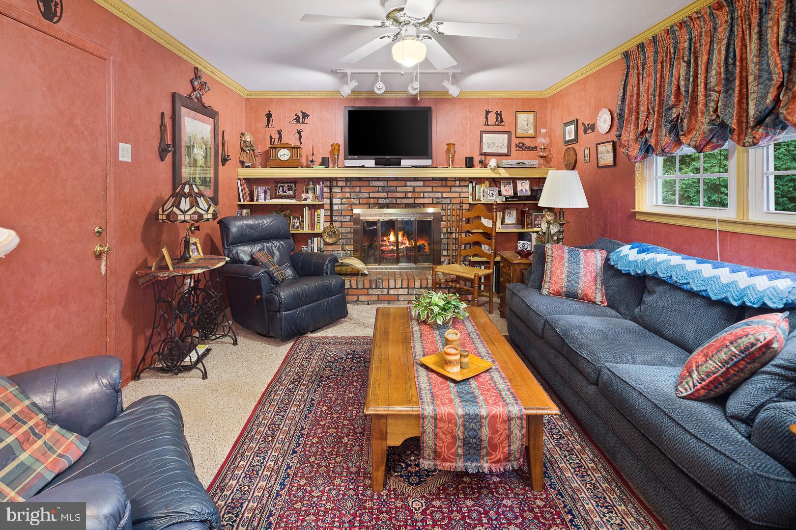 585 Flock Road Hamilton, NJ 08690 - Photo 4 of 22