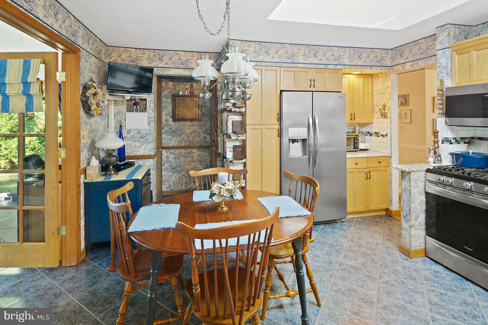 585 Flock Road Hamilton, NJ 08690 - Photo 8 of 22