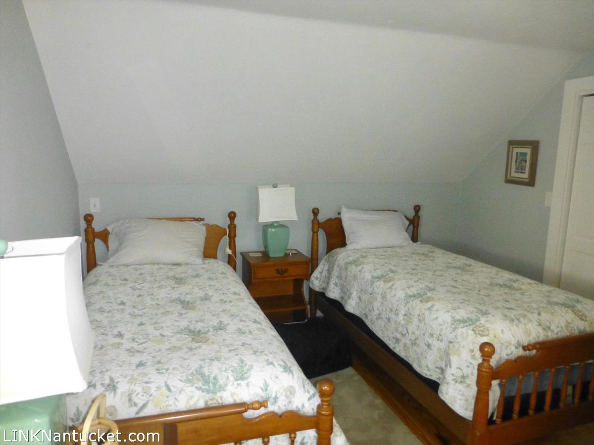 20 Polliwog Pond Road Nantucket, MA 02554 - Photo 9 of 27 Gallery Image 9
