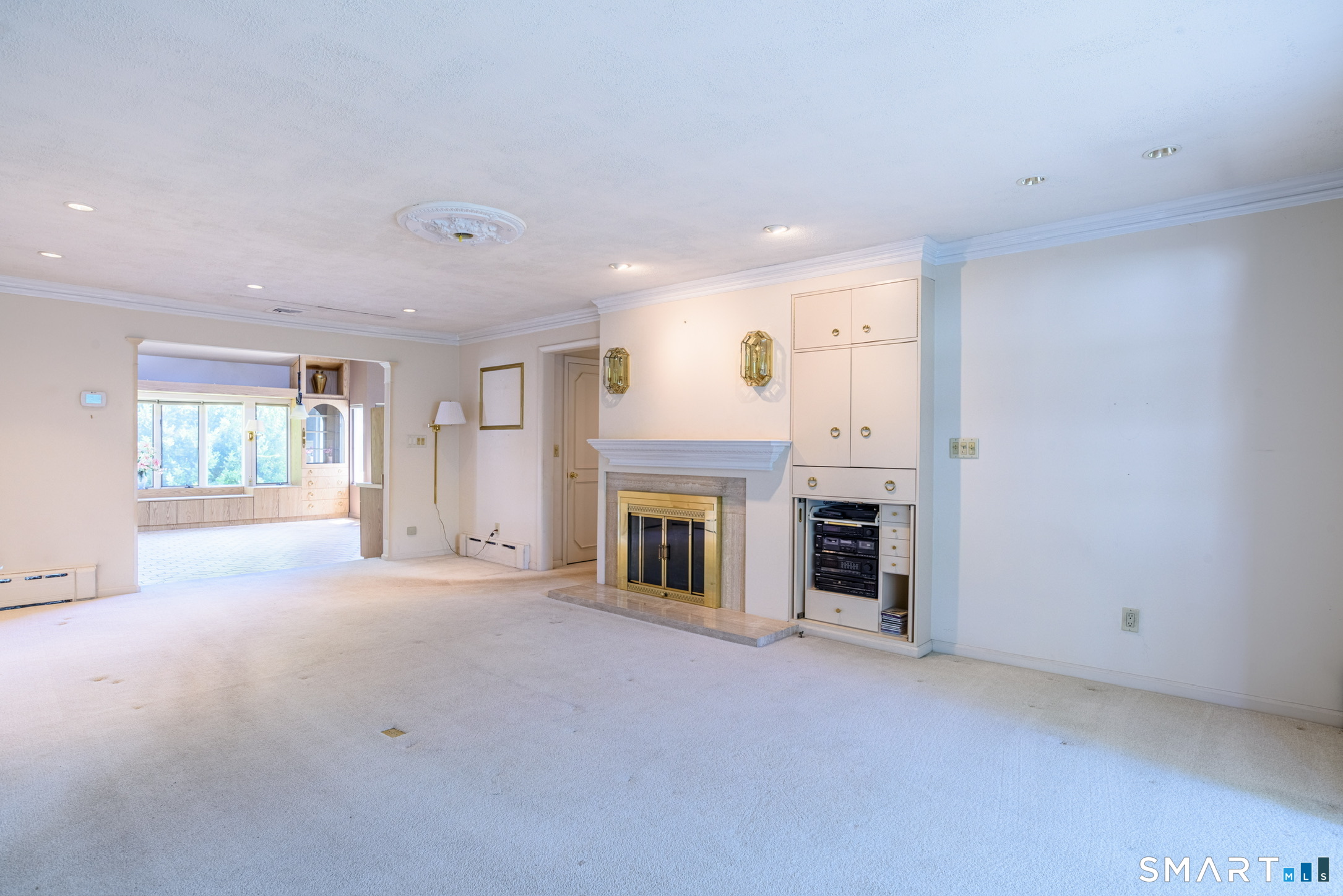 142 Williams Road Trumbull, CT 06611 - Photo 10 of 40