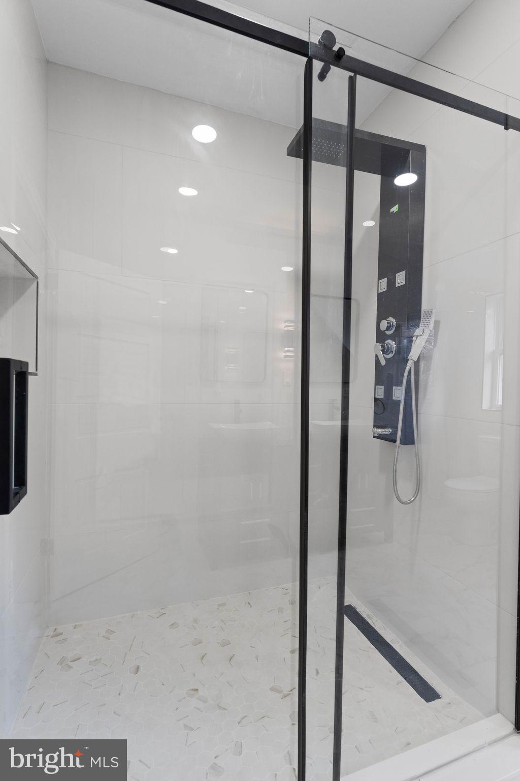 413 High Street Philadelphia, PA 19144 - Photo 33 of 37 a bathroom with a shower