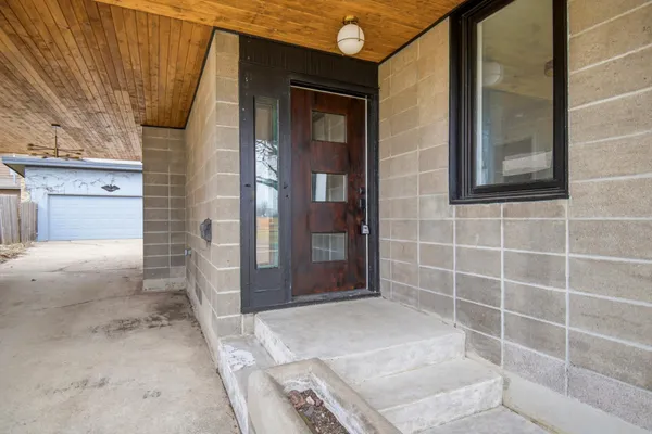 $310,000 | 609 Harriet Avenue, Owatonna, MN 55060