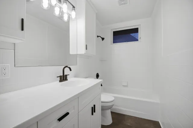 $325,000 | 609 Harriet Avenue, Owatonna, MN 55060