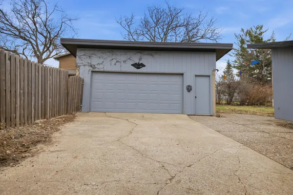 $310,000 | 609 Harriet Avenue, Owatonna, MN 55060