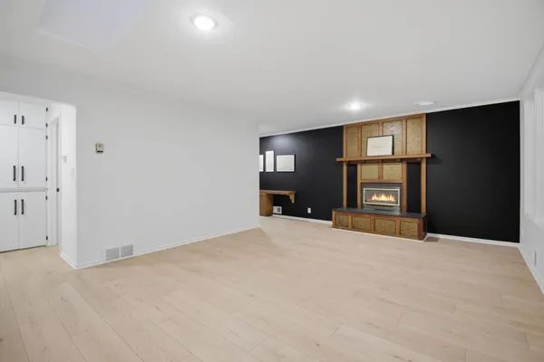 $310,000 | 609 Harriet Avenue, Owatonna, MN 55060