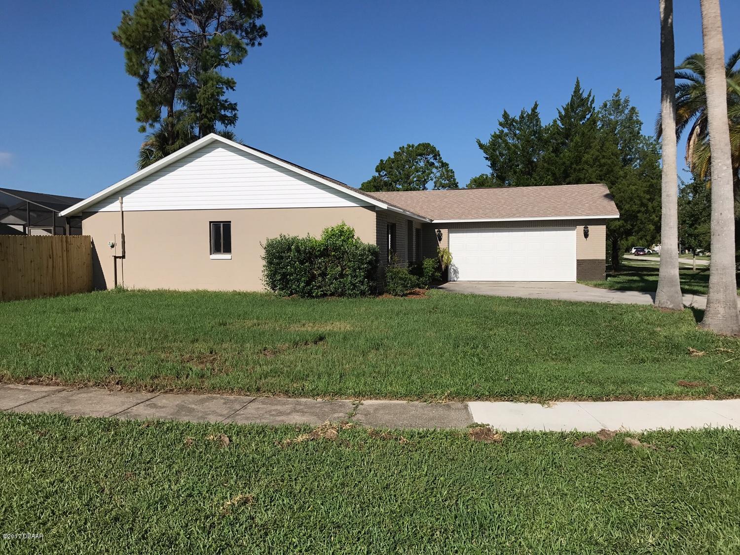 1553 Rusty Circle Port Orange, FL 32129 - Photo 2 of 19 IMG_4544.JPG