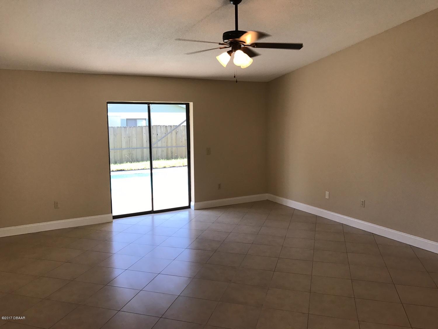 1553 Rusty Circle Port Orange, FL 32129 - Photo 7 of 19 IMG_4551.JPG