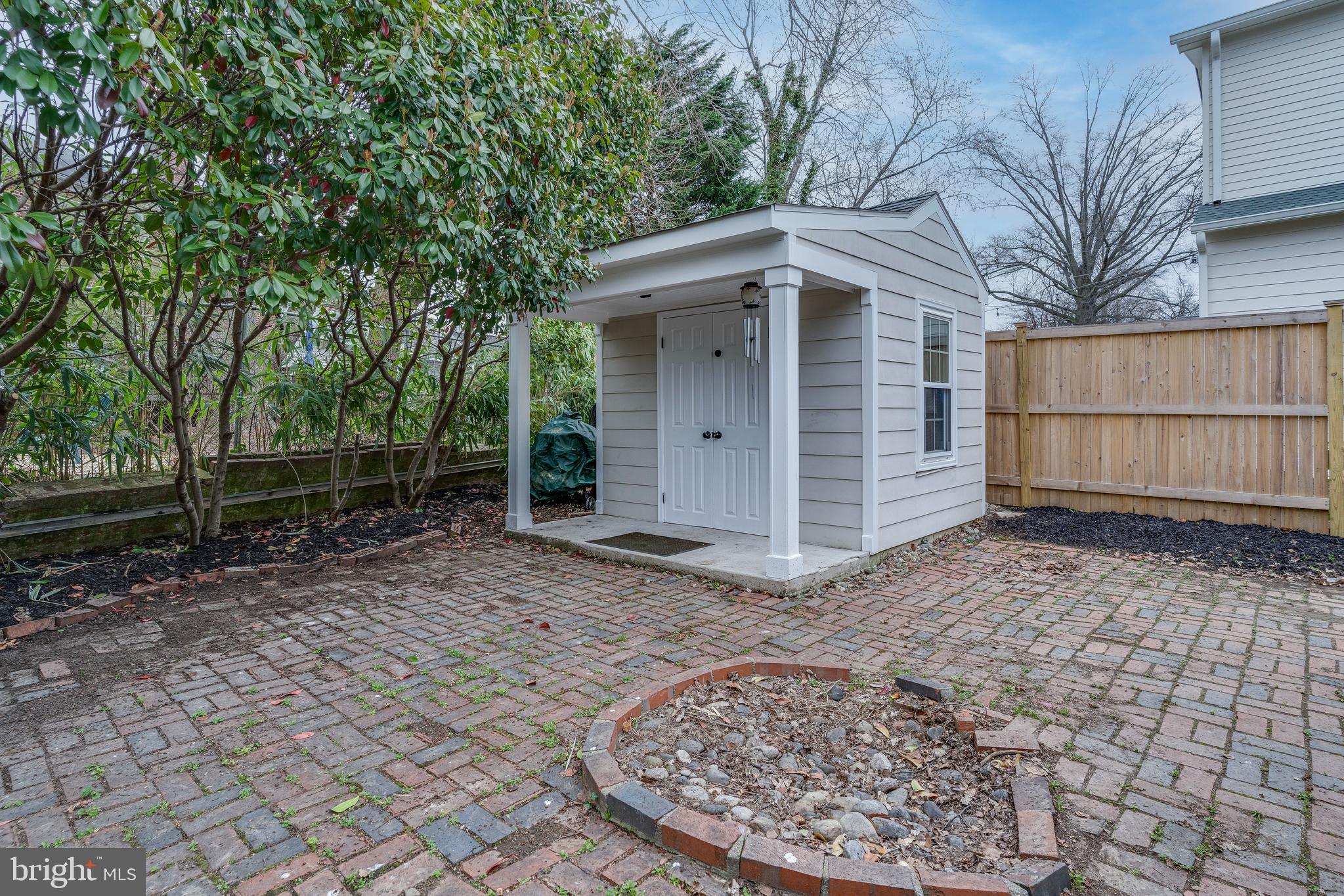 2605 Terrett Avenue Alexandria, VA 22301 - Photo 15 of 27