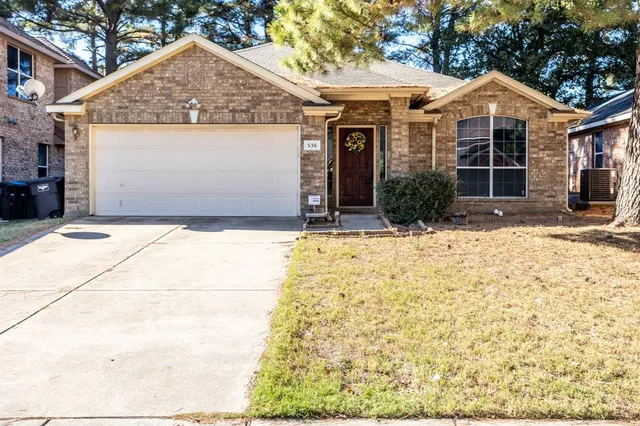 $315,000 | 536 Cross Ridge Circle, Fort Worth, TX 76120