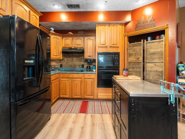 $262,500 | 37 Highway 34 Highway, Raleigh, IL 62977