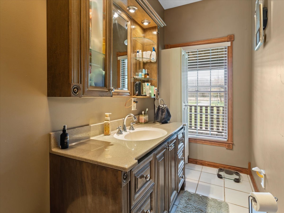 37 Highway 34 Highway Raleigh, IL 62977 - Photo 26 of 32