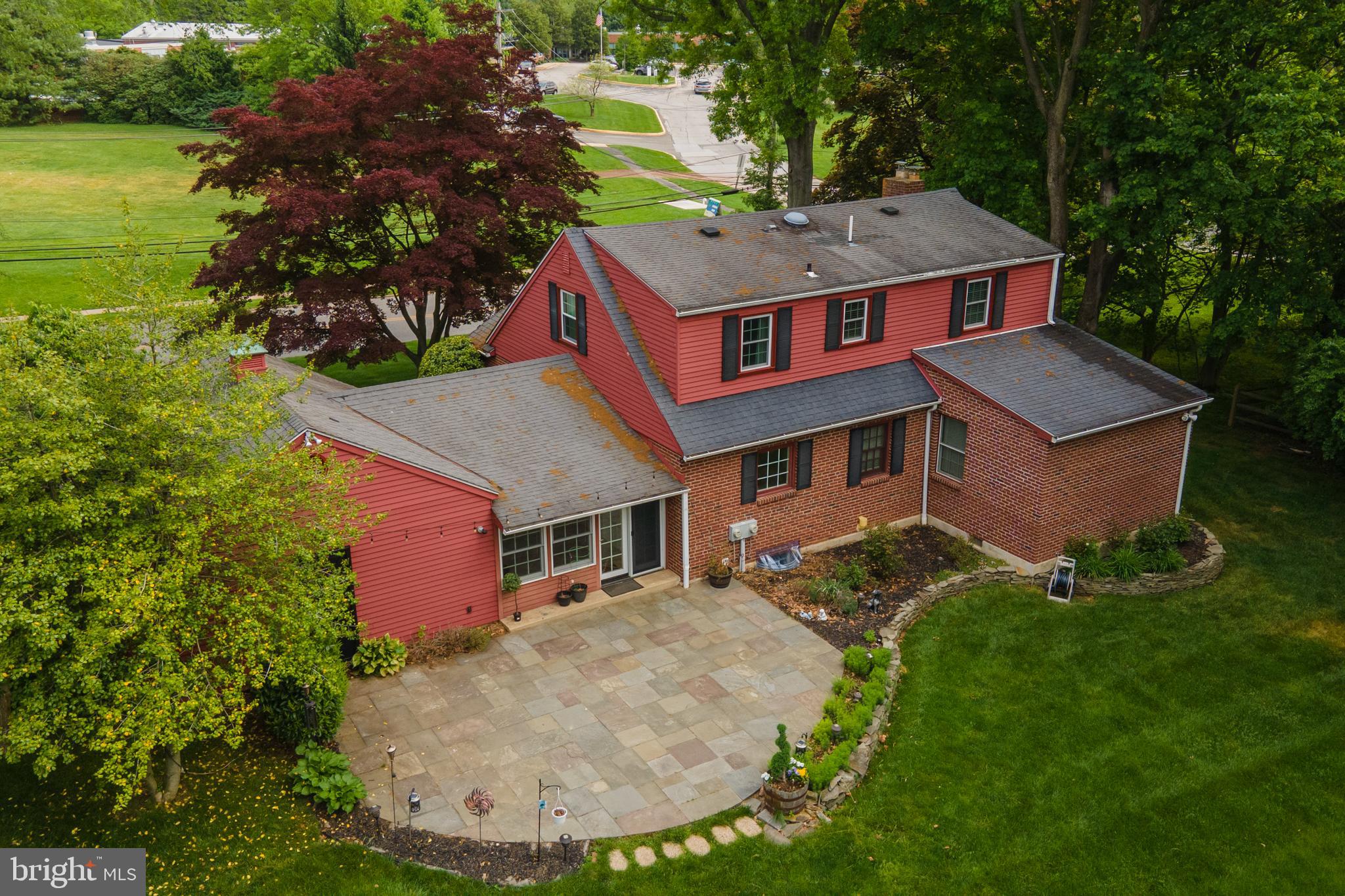 120 Walker Road Wayne, PA 19087 - Photo 3 of 30