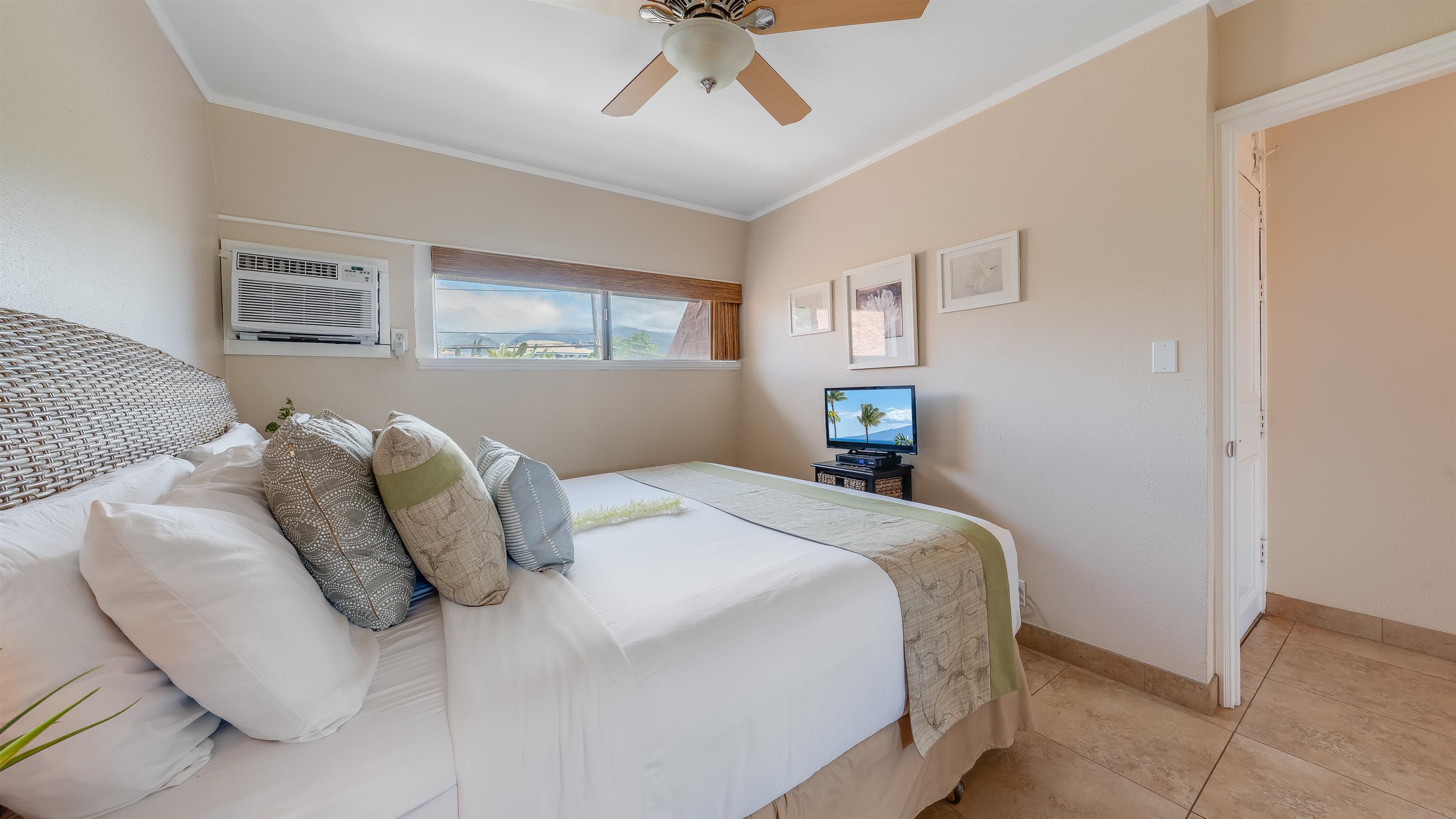 3959 Lower Honoapiilani Road, Unit 321 Lahaina, HI 96761 - Photo 6 of 18 Gallery Image 6