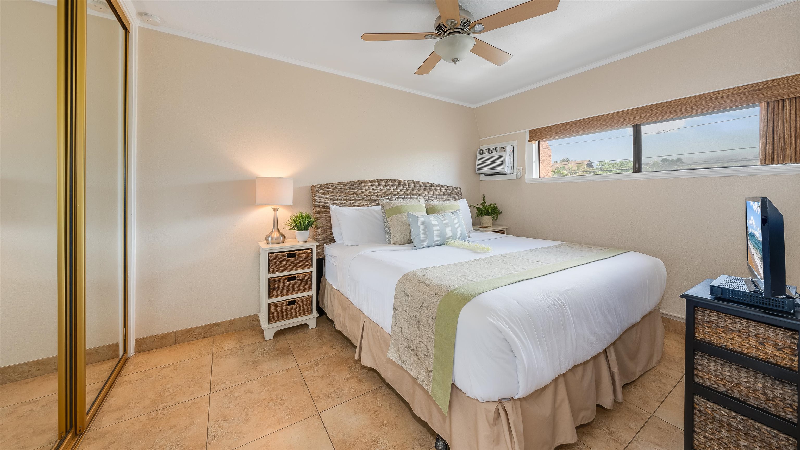 3959 Lower Honoapiilani Road, Unit 321 Lahaina, HI 96761 - Photo 8 of 18 Gallery Image 8