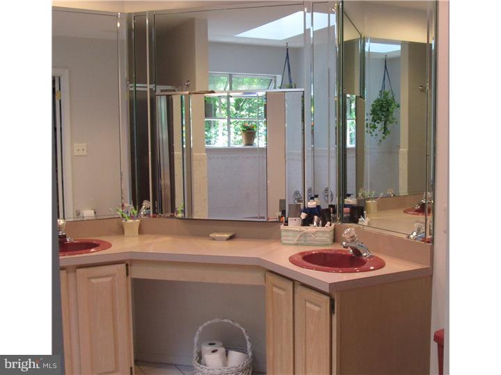 136 Rabbit Run Road Sewell, NJ 08080 - Photo 12 of 23 Master Bathroom