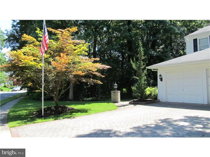 136 Rabbit Run Road Sewell, NJ 08080 - Photo 21 of 23 Side Yard