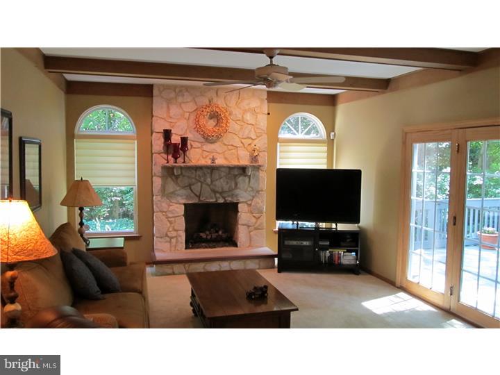136 Rabbit Run Road Sewell, NJ 08080 - Photo 8 of 23 Family Room