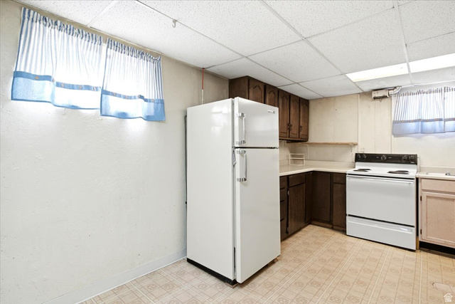 1677 South 75 East Bountiful, UT 84010 - Photo 15 of 34