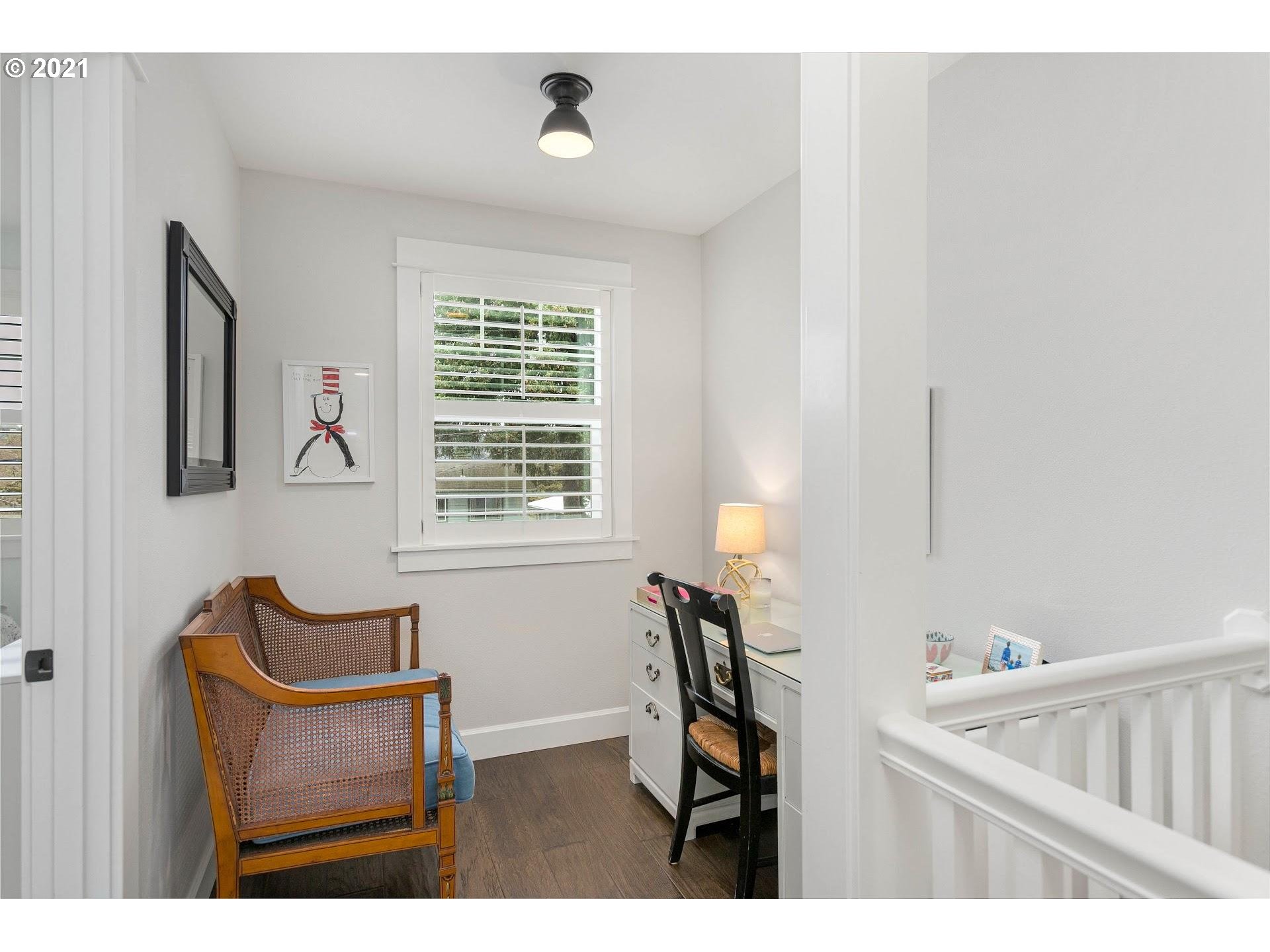 4050 Southwest Pendleton Street Portland, OR 97221 - Photo 16 of 32 Gallery Image 16