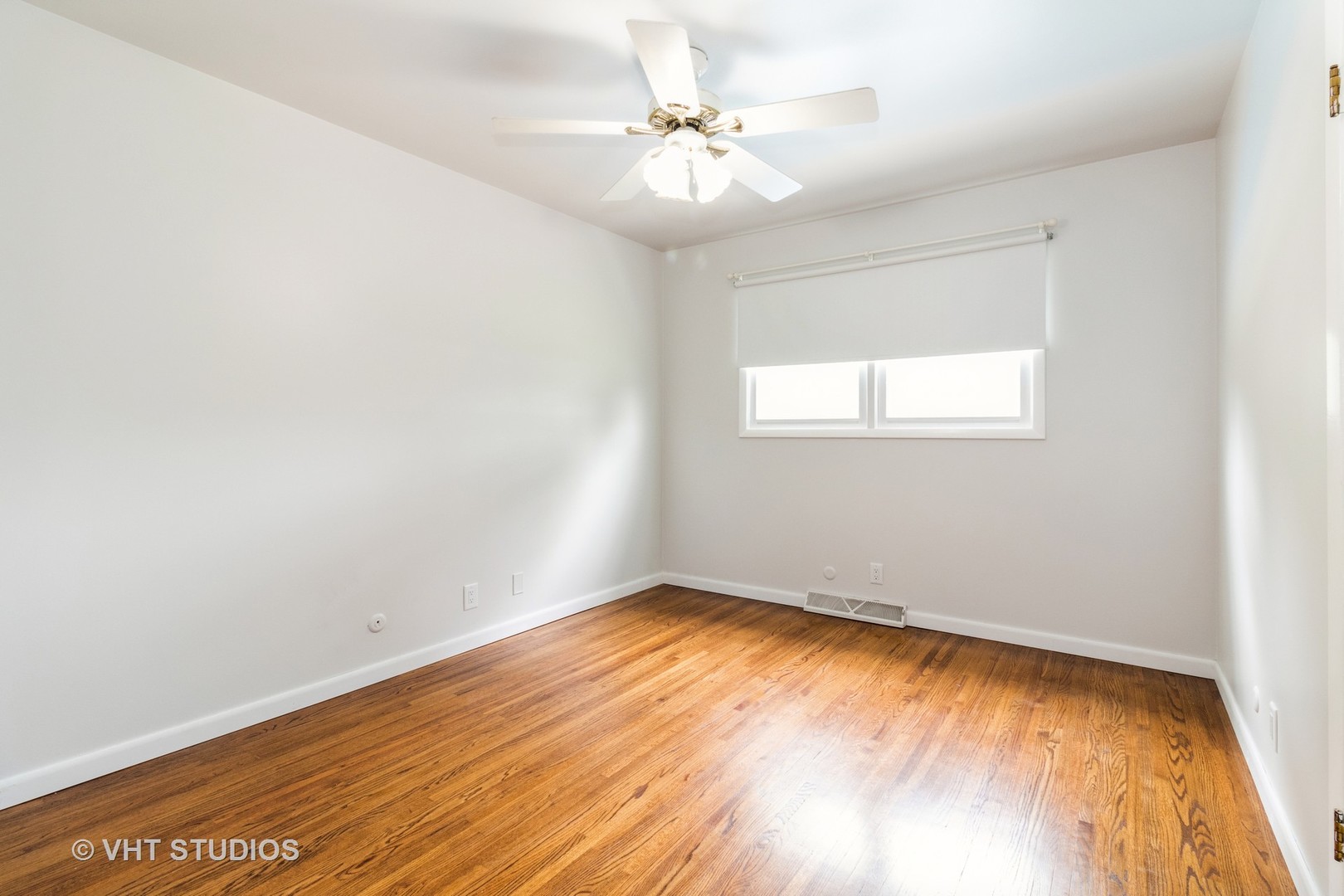 2705 Dougal Road Joliet, IL 60433 - Photo 8 of 15 Gallery Image 8