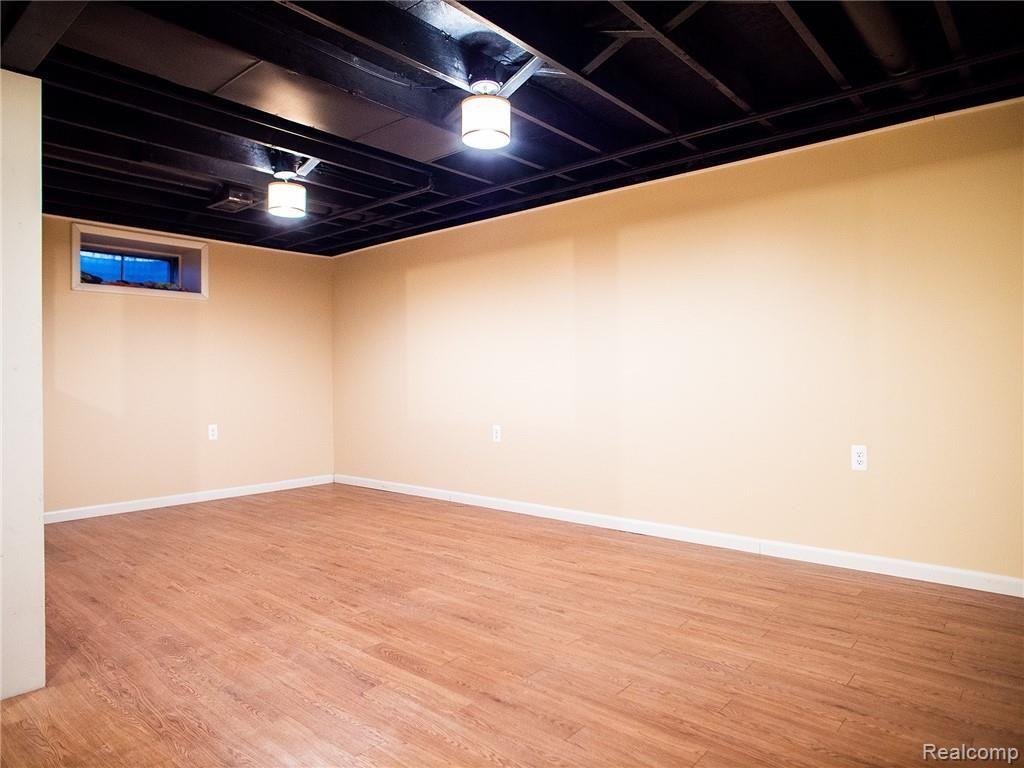 20 Pine Tree Ridge, Unit 1 Waterford, MI 48327 - Photo 13 of 14 _1033704.jpg