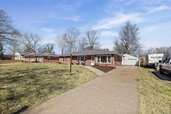 $185,000 | 7117 Gary Drive, Belleville, IL 62223