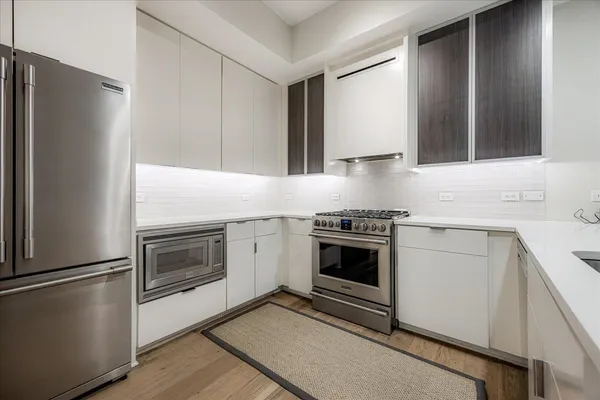 $375,000 | 717 Riverside Drive, Unit 207, Memphis, TN 38103
