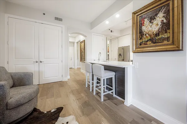 $375,000 | 717 Riverside Drive, Unit 207, Memphis, TN 38103