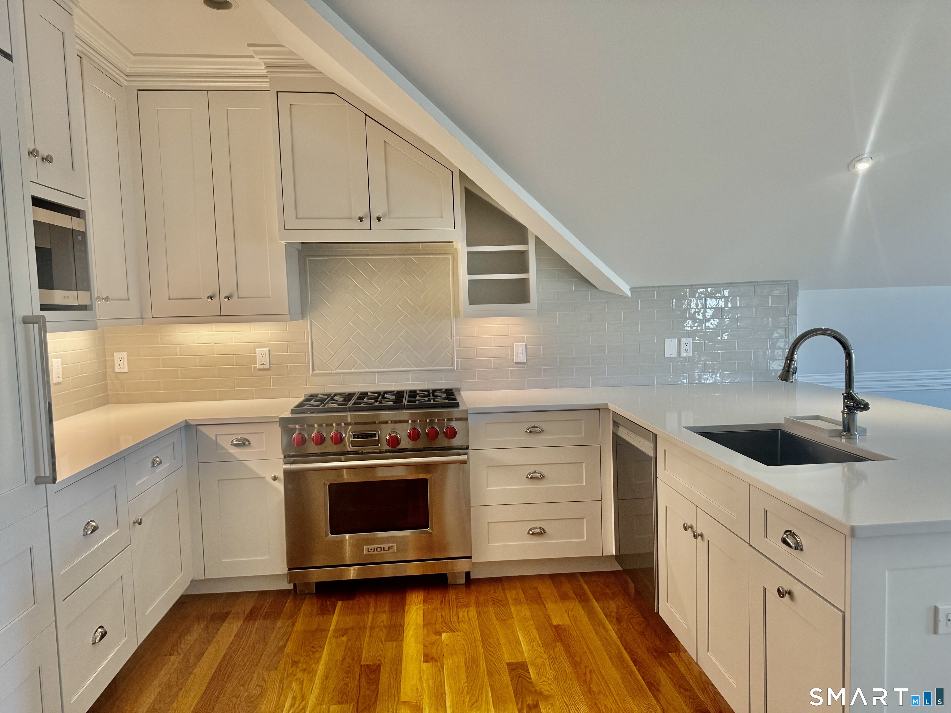 500 Main Street, Unit 3 Ridgefield, CT 06877 - Photo 1 of 14 Top of the line appliances in chef's kitchen