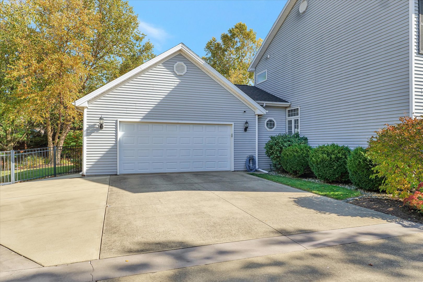 3002 Country Bend Lane Champaign, IL 61822 - Photo 39 of 48 a front view of house with yard and trees around