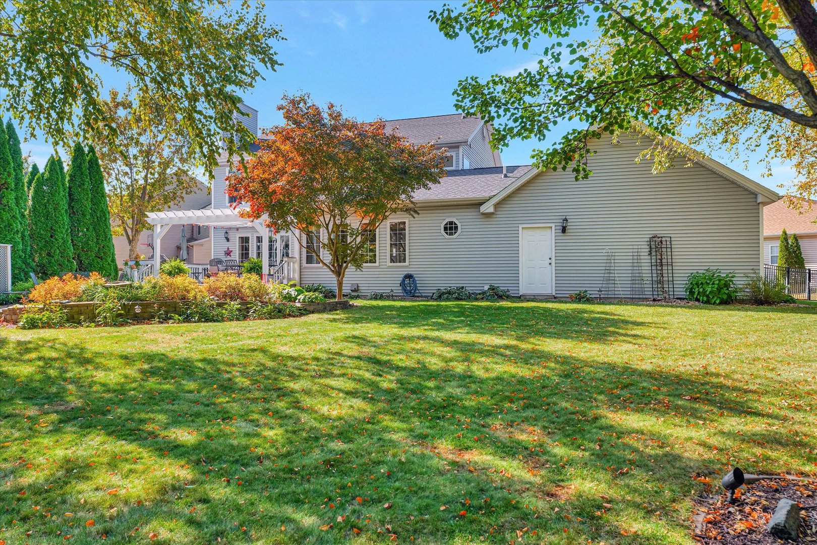 3002 Country Bend Lane Champaign, IL 61822 - Photo 41 of 48 a house view with a garden space