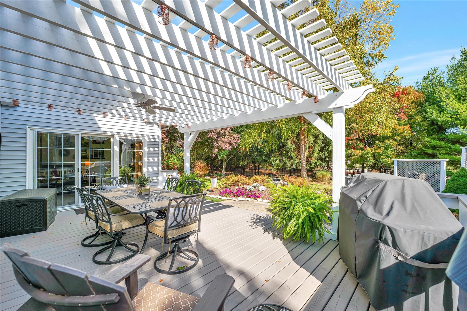 3002 Country Bend Lane Champaign, IL 61822 - Photo 46 of 48 a view of a patio with table and chairs and potted plants