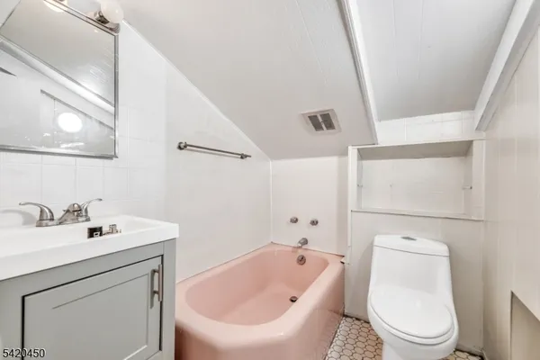 $2,950 | 36 Cortlandt Place, Unit B, Tenafly, NJ 07670