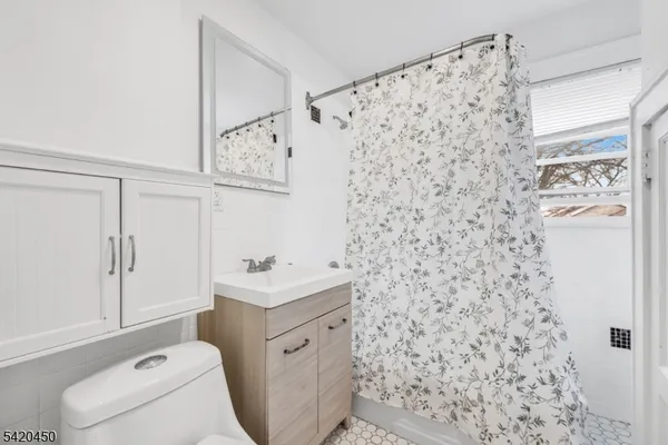 $2,950 | 36 Cortlandt Place, Unit B, Tenafly, NJ 07670