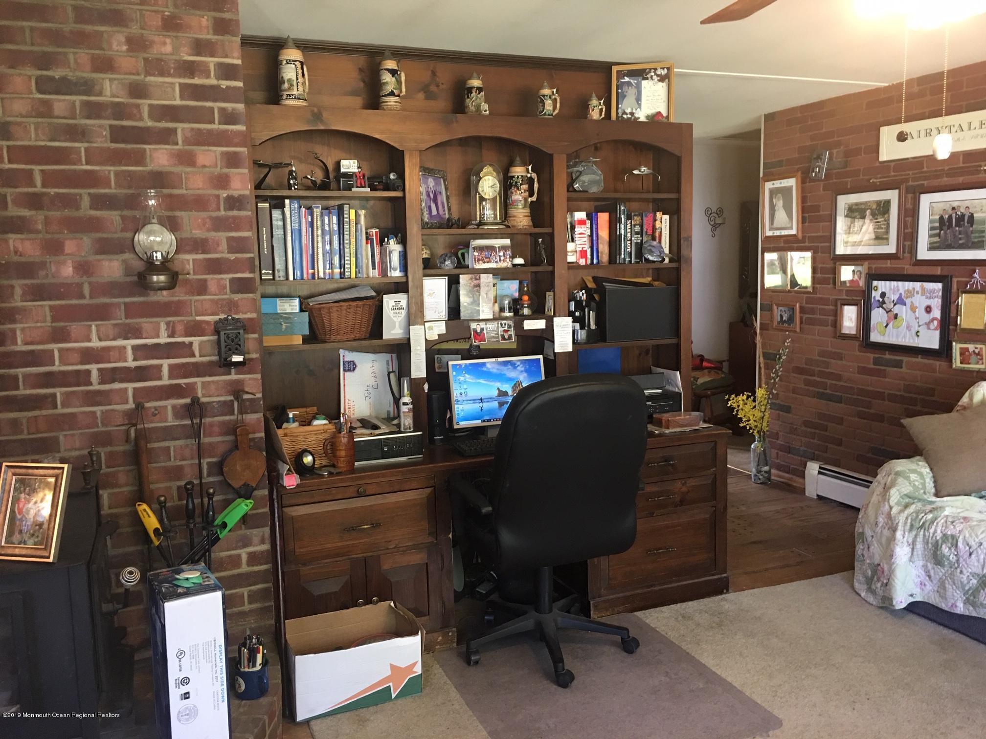 403 Georgia Road Freehold, NJ 07728 - Photo 11 of 27 desk