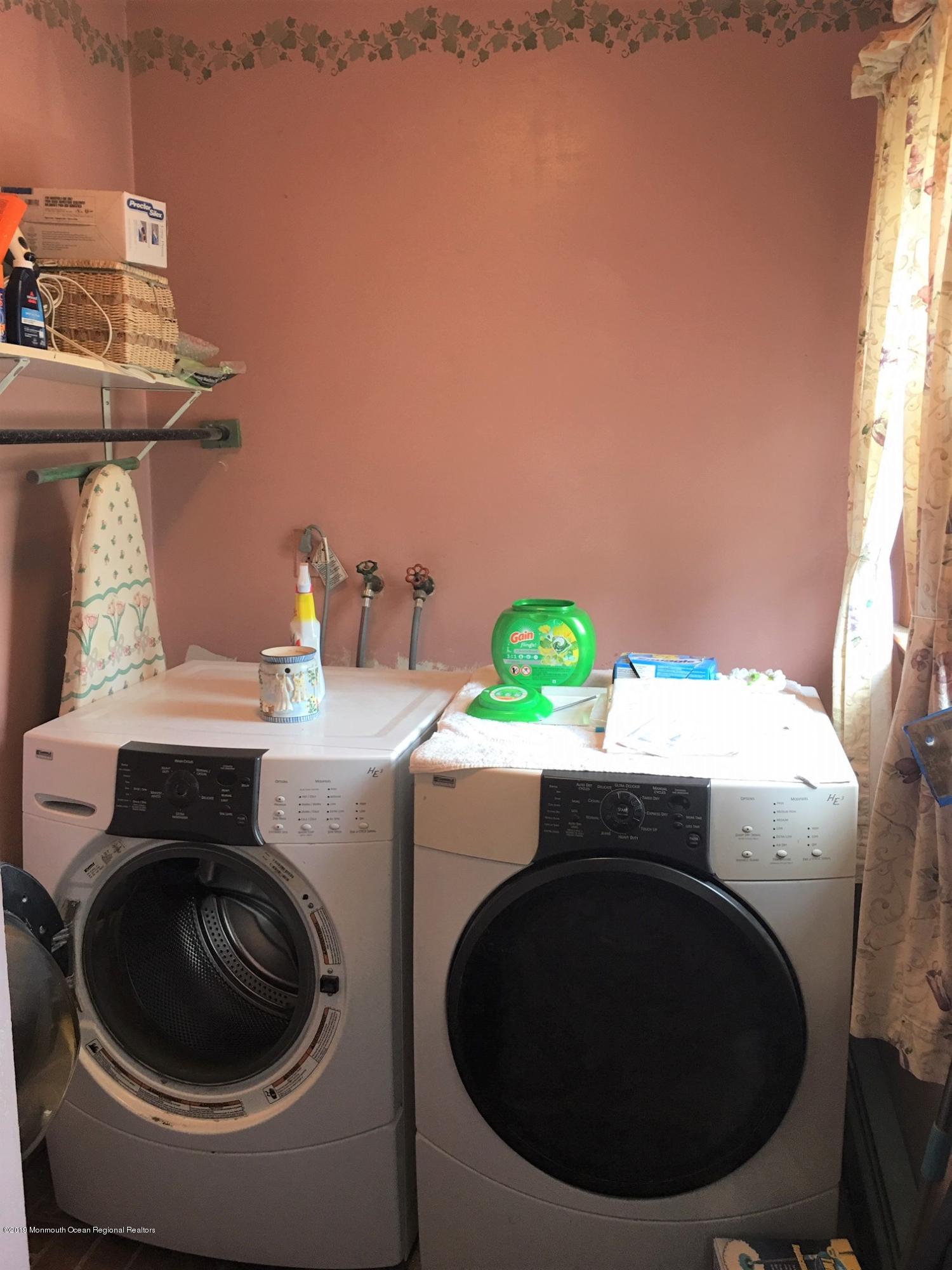 403 Georgia Road Freehold, NJ 07728 - Photo 13 of 27 Laundry
