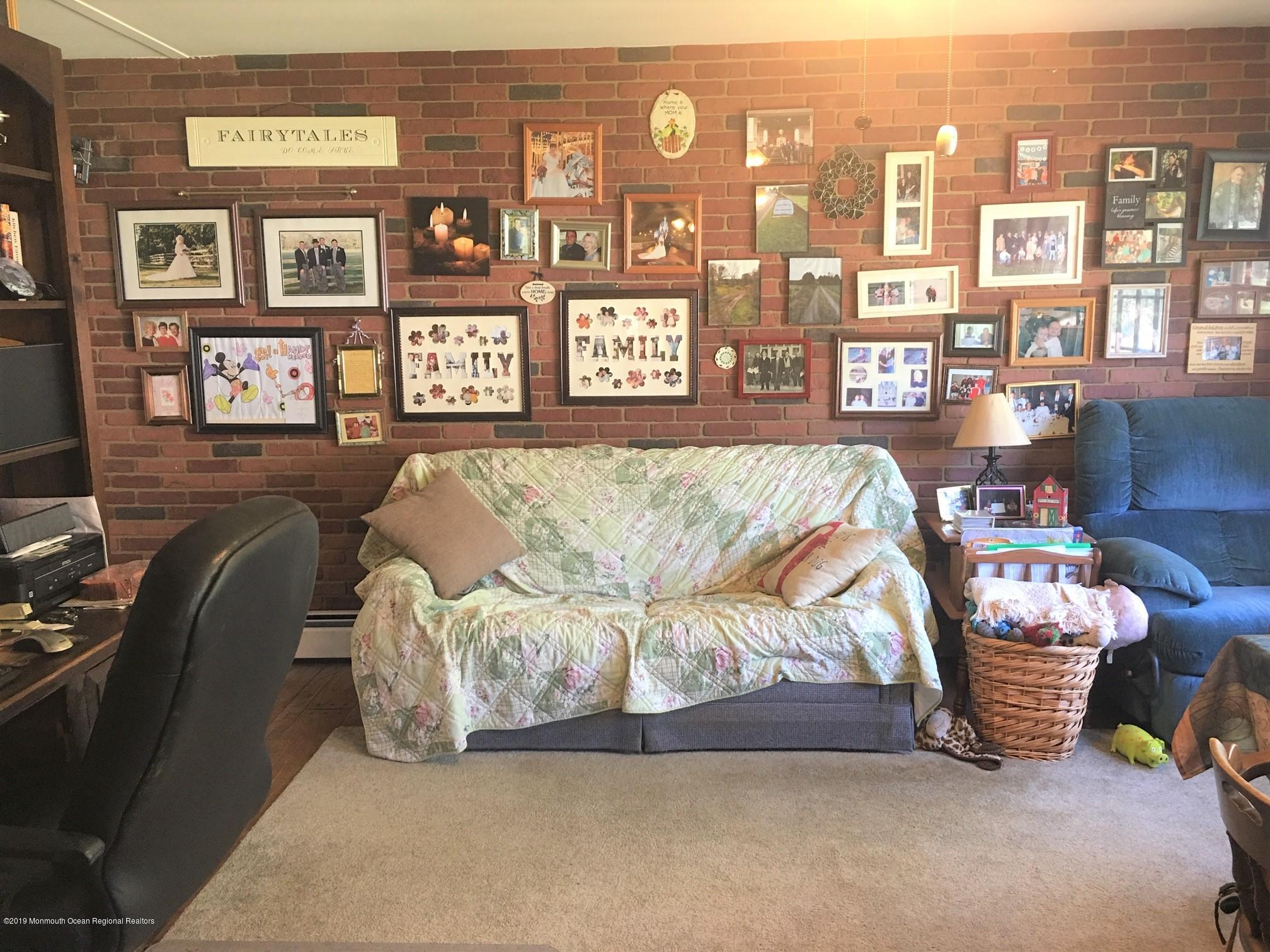 403 Georgia Road Freehold, NJ 07728 - Photo 9 of 27 sitting