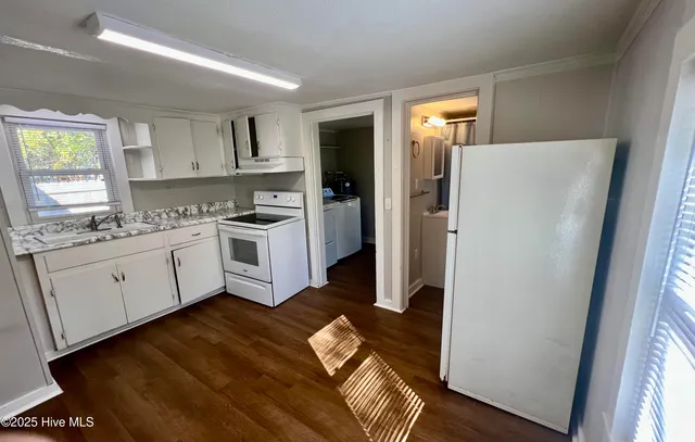 $100,000 | 202 Lewis Street, Bladenboro, NC 28320