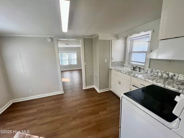 $100,000 | 202 Lewis Street, Bladenboro, NC 28320