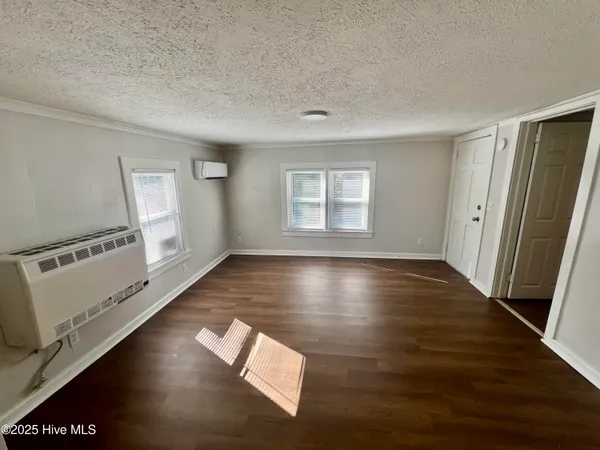 $90,000 | 202 Lewis Street, Bladenboro, NC 28320