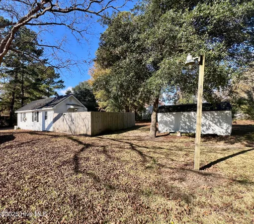 $90,000 | 202 Lewis Street, Bladenboro, NC 28320