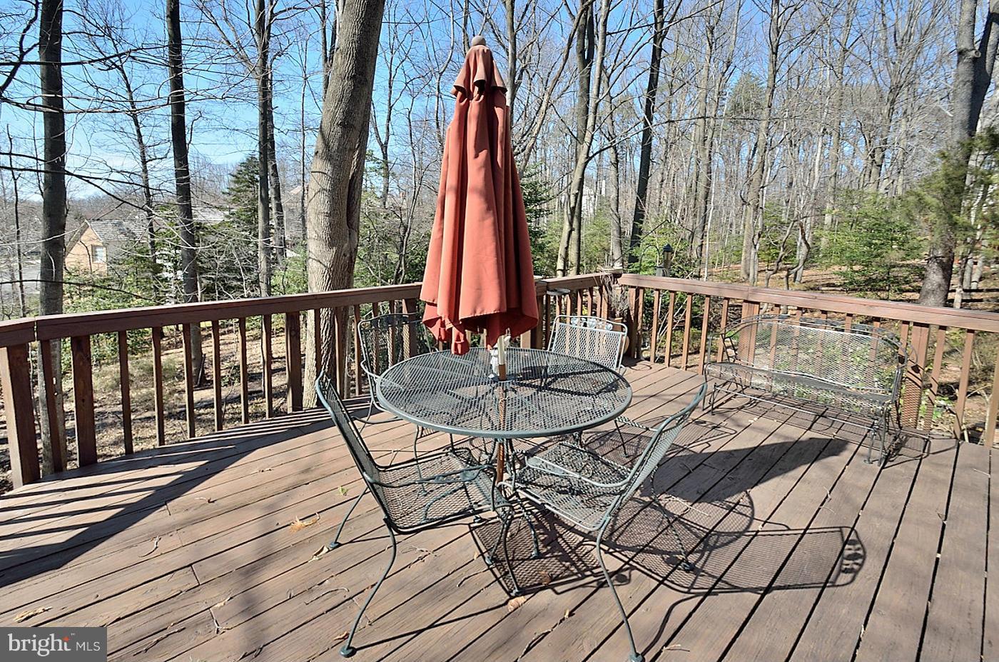 11637 Quail Ridge Court Reston, VA 20194 - Photo 18 of 20 Deck