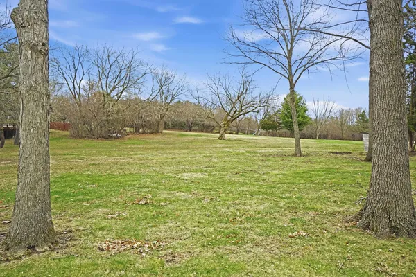 $80,000 | 38705 North Pine Grove Avenue, Wadsworth, IL 60083
