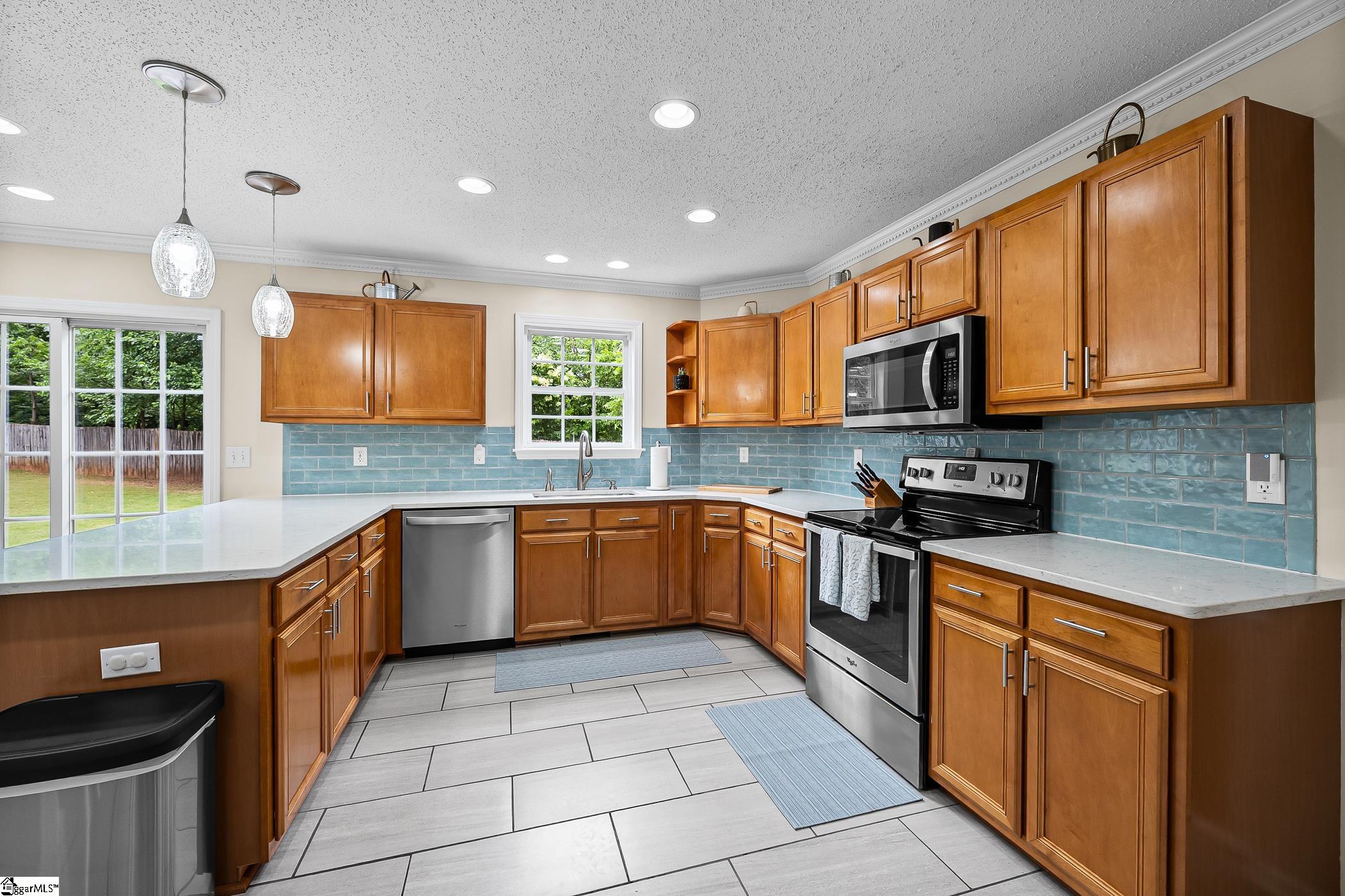 121 Steepleview Court Greer, SC 29651 - Photo 8 of 46
