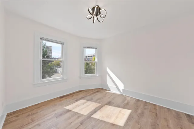 $1,700 | 2026 East Kenilworth Place, Unit 2, Milwaukee, WI 53202