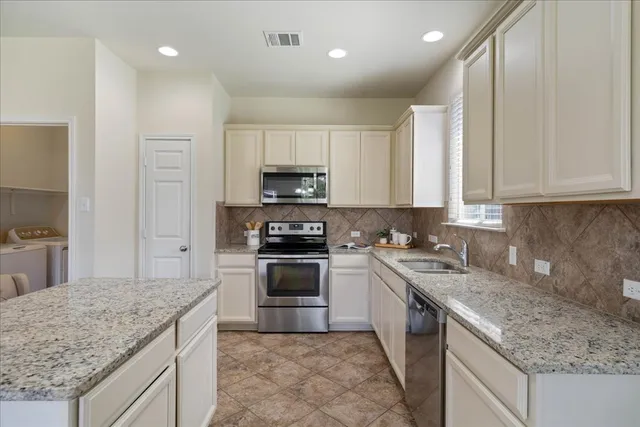 $308,500 | 404 Sierra Mar Loop, Leander, TX 78641