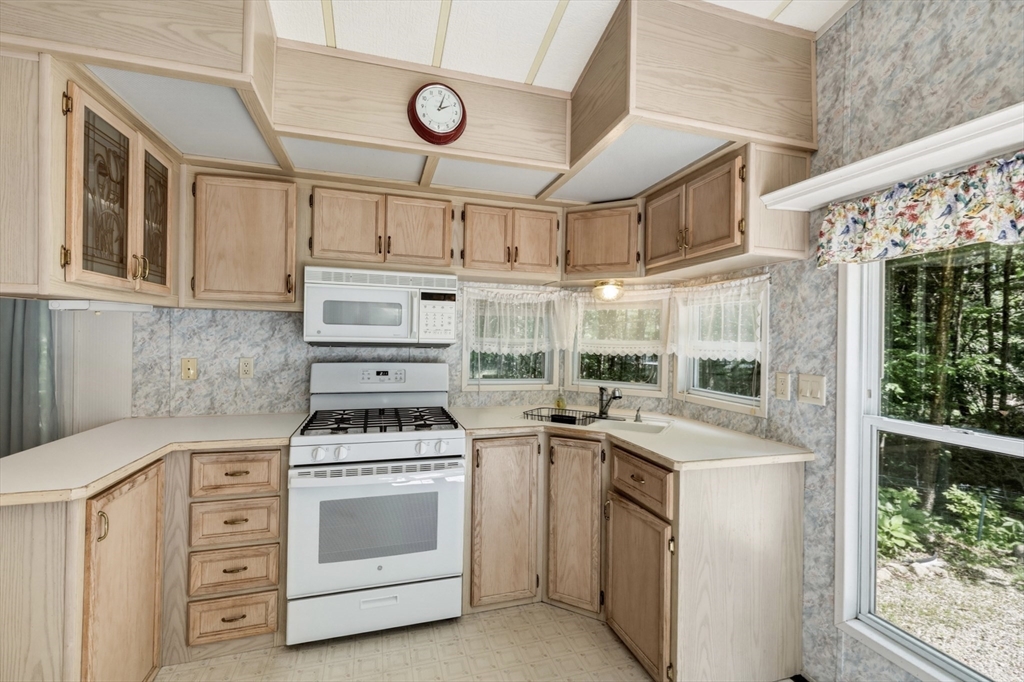 759 North Main Road, Unit V712 Otis, MA 01253 - Photo 11 of 42