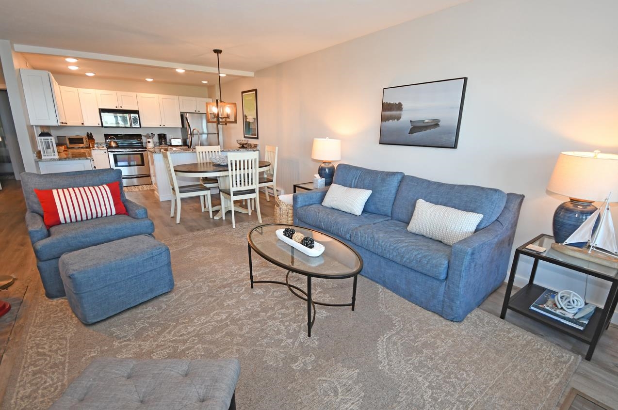 9 Ridge Top Maple City, MI 49664 - Photo 7 of 39